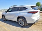 2025 Toyota Highlander Platinum Белый vin: 5TDKDRBH1SS592013