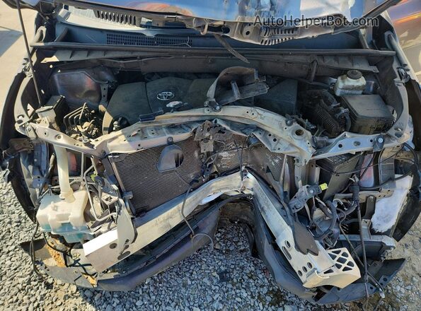 5TDKZRFH1JS265475 2018 TOYOTA LE Серый Вид подкапотного пространства
