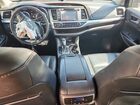 2018 Toyota Highlander Xle Серый vin: 5TDKZRFH1JS265475
