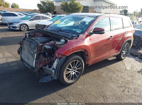 5TDKZRFH2JS548001 2018 TOYOTA HIGHLANDER Бордовый Передняя левая четверть