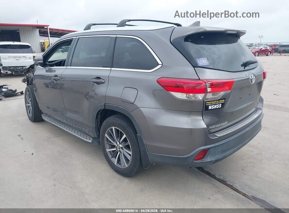 5TDKZRFH6JS271370 2018 TOYOTA LE Серый Задняя левая четверть