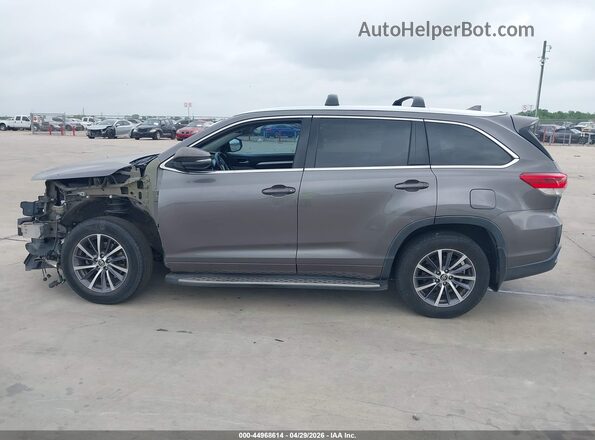 5TDKZRFH6JS271370 2018 TOYOTA LE Серый Панорамный вид салона 360°