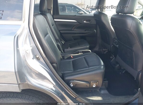 5TDKZRFH8JS285237 2018 TOYOTA LE Blue Вид наклейки з VIN-кодом