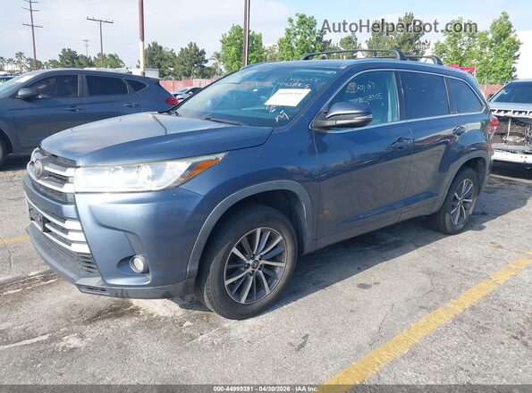 5TDKZRFH8JS285237 2018 TOYOTA LE Blue Передня ліва чверть