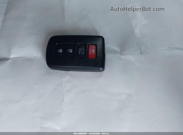 5TDKZRFH8JS285237 2018 TOYOTA LE Blue Вид панелі приладів