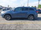 2018 Toyota Highlander Xle Blue vin: 5TDKZRFH8JS285237