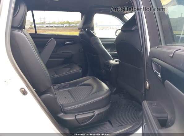 5TDLZRBH0NS241751 2022 TOYOTA HIGHLANDER Белый Вид наклейки с VIN-кодом