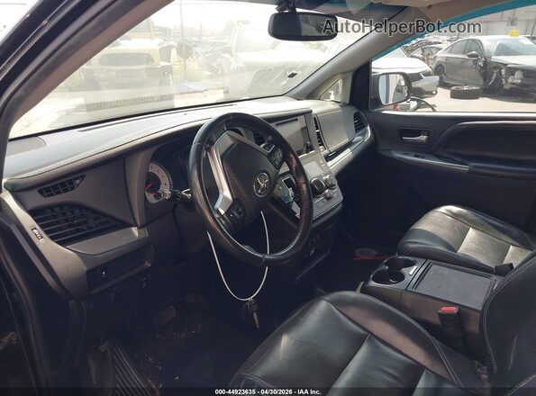 5TDXK3DC0GS731968 2016 TOYOTA SIENNA Black Widok wnętrza z przodu