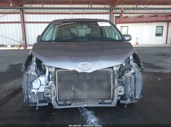 5TDXK3DC3GS710175 2016 TOYOTA SIENNA Серый Вид задней части салона
