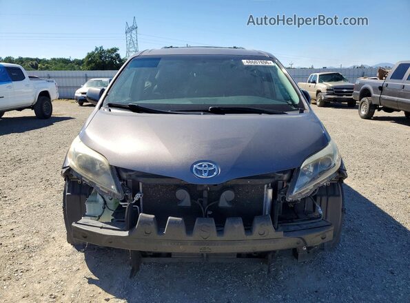 5TDXZ3DC6HS802491 2017 TOYOTA SIENNA Серый Вид спереди