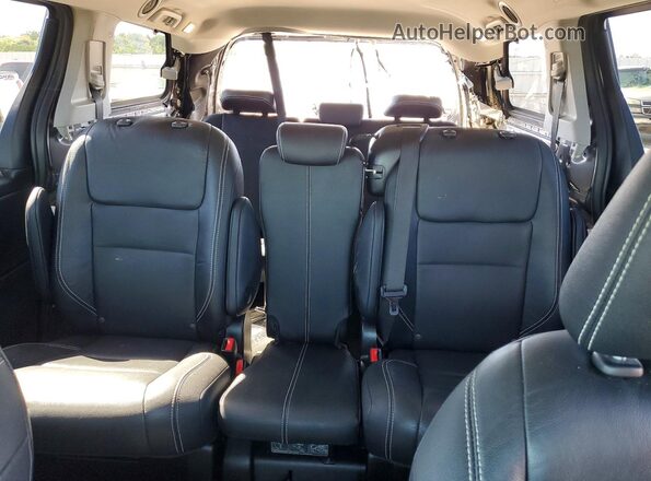 5TDXZ3DC6HS802491 2017 TOYOTA SIENNA Серый Вид задних сидений