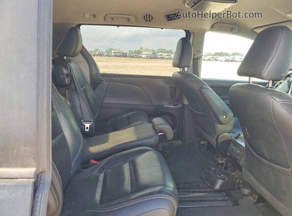 5TDXZ3DCXJS916130 2018 TOYOTA SIENNA Black Вид задньої частини салону