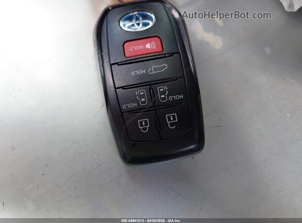 5TDYRKEC3SS277961 2025 TOYOTA LE Black Widok deski rozdzielczej
