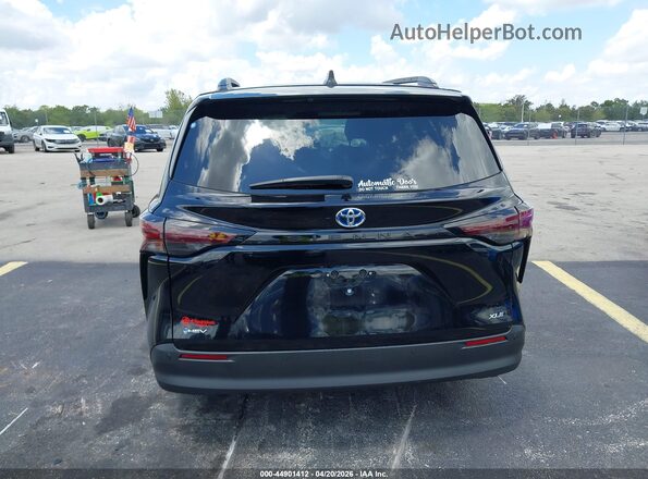5TDYRKEC3SS277961 2025 TOYOTA LE Black 