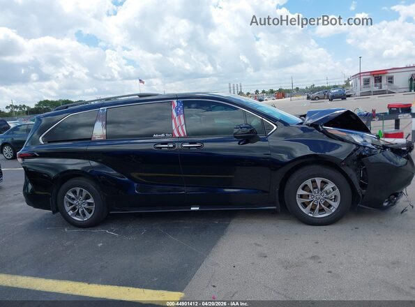 5TDYRKEC3SS277961 2025 TOYOTA LE Black Widok wnętrza z tyłu
