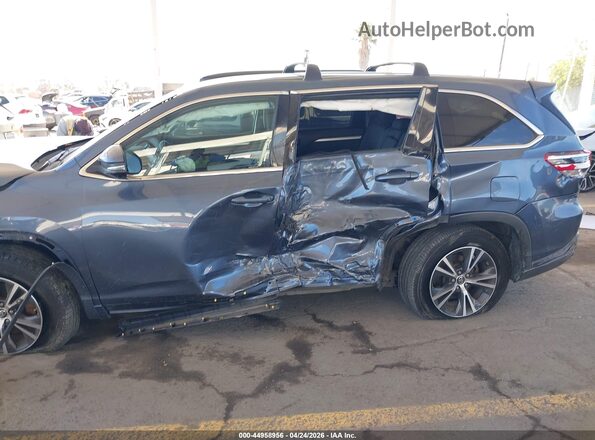 5TDZARFH4HS031010 2017 TOYOTA LE Серый Вид спереди