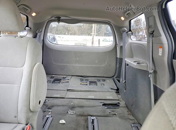 5TDZK3DC6GS744698 2016 TOYOTA SIENNA White Widok tylnych siedzeń