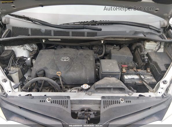 5TDZZ3DC0LS029972 2020 TOYOTA SIENNA Silver უკანა ხედი