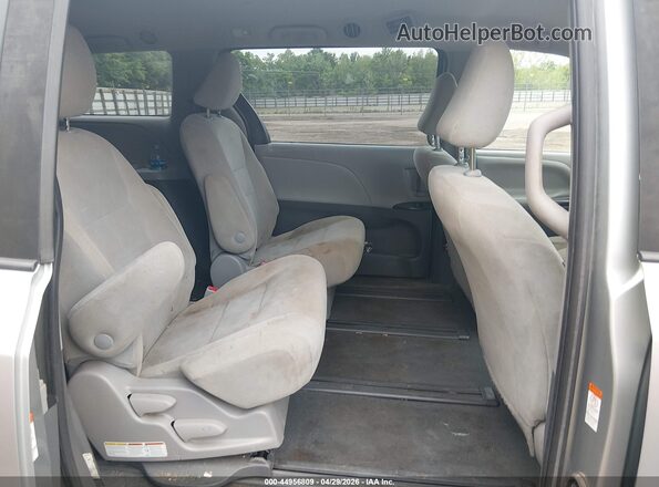 5TDZZ3DC0LS029972 2020 TOYOTA SIENNA Silver VIN კოდის სტიკერის ხედი