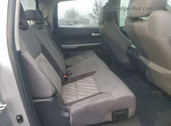 5TFDY5F19MX990649 2021 TOYOTA TUNDRA Silver Widok tylnych siedzeń