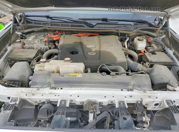 5TFJC5DB7NX010950 2022 TOYOTA LIMITED White უკანა სალონის ხედი
