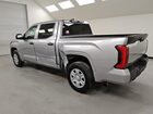 2025 Toyota Tundra Sr Серебряный vin: 5TFKB5DB3SX311735 Damage: L Cab Corner Panel, Dent(S) W/ Paint Dmg, > 12 Inches