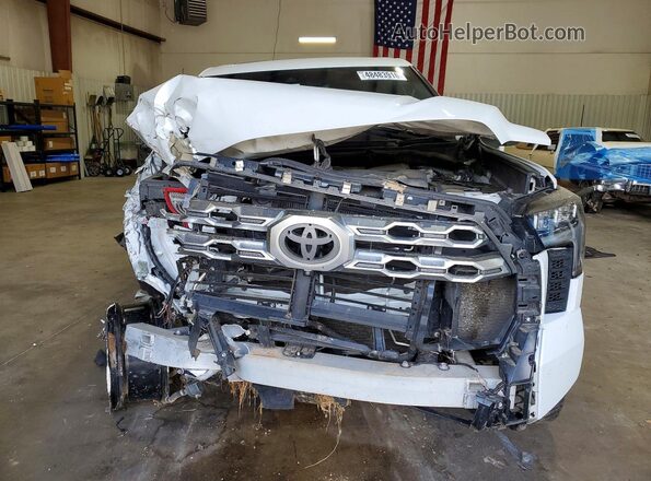 5TFMA5DB9NX040101 2022 TOYOTA TUNDRA White Vista frontal