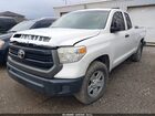 2017 Toyota Tundra Sr 5.7l V8 Белый vin: 5TFUW5F13HX625184