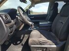 2019 Toyota Tundra Sr5 Серебряный vin: 5TFUY5F17KX780256