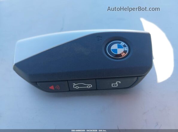 5UX13EU02S9Z34239 2025 BMW X5 White Вид панелі приладів