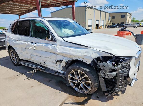 5UX13EU06T9052802 2026 BMW X5 Белый Передняя правая четверть