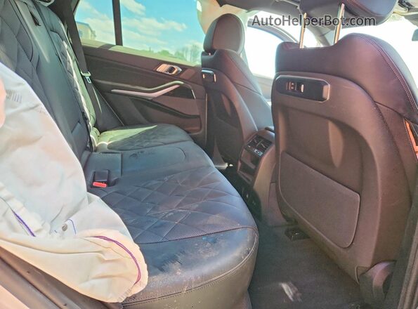 5UX13EU06T9052802 2026 BMW X5 Белый Вид задних сидений