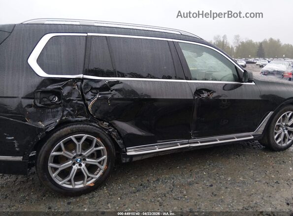 5UX23EM00R9V51026 2024 BMW X7 Black Widok wnętrza 360 stopni