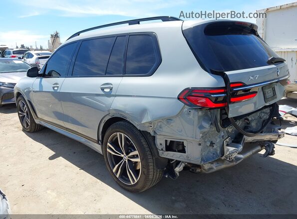 5UX23EM01P9N85182 2023 BMW X7 Gray Trasero izquierdo