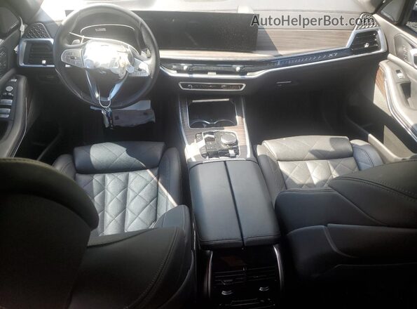 5UX23EM01P9P25098 2023 BMW X7 White Dashboard view