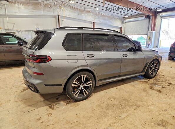 5UX23EM02S9Z45441 2025 BMW X7 Gray Tył prawy