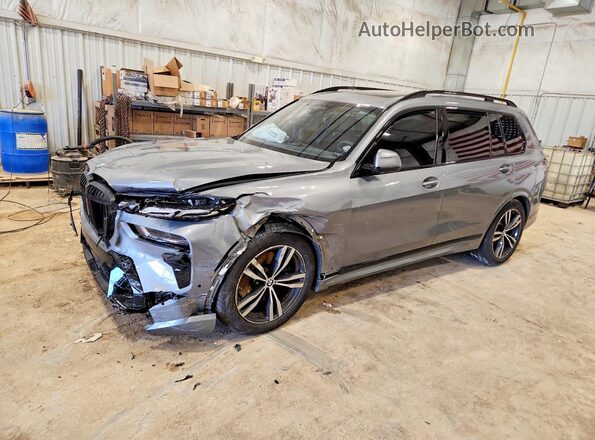 5UX23EM02S9Z45441 2025 BMW X7 Gray Przód lewy