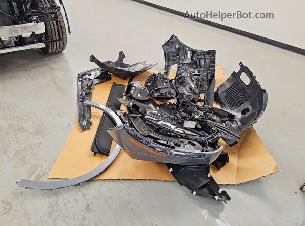 5UX23EM03T9401760 2026 BMW X7 Gray Vista de la etiqueta del VIN
