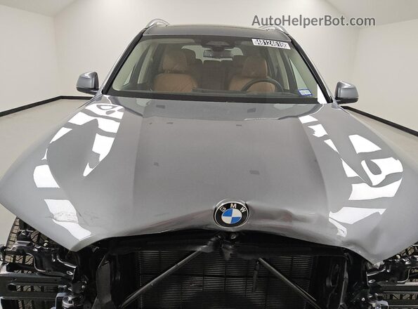 5UX23EM03T9401760 2026 BMW X7 Gray 