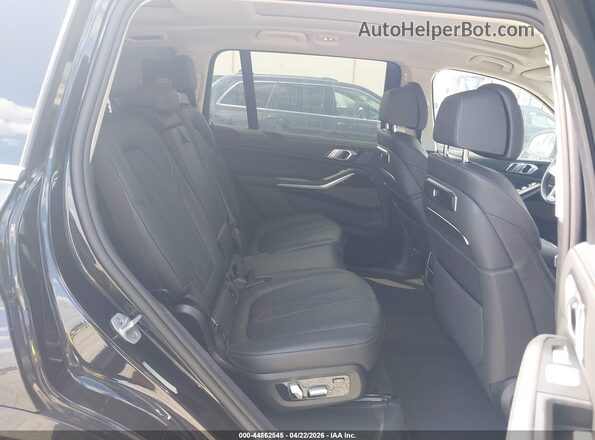 5UX23EM05S9Y27481 2025 BMW X7 Black Widok naklejki z numerem VIN