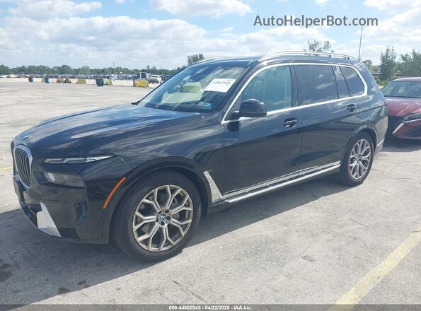 5UX23EM05S9Y27481 2025 BMW X7 Black Przód lewy
