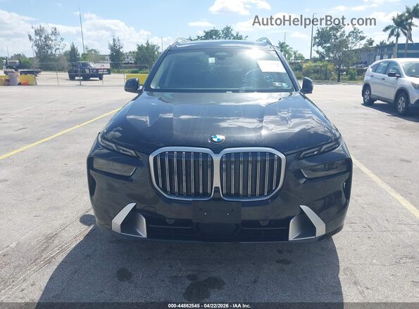 5UX23EM05S9Y27481 2025 BMW X7 Black Widok z przodu