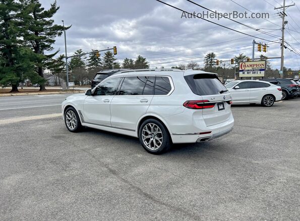 5UX23EM06P9R65571 2023 BMW X7 White Trasero derecho