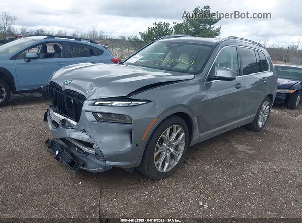 5UX23EM07P9S03835 2023 BMW X7 Gray Vista tres cuartos delantera izquierda