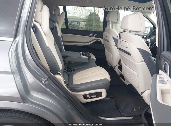 5UX23EM07P9S03835 2023 BMW X7 Gray Vista de la etiqueta del VIN