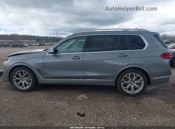 5UX23EM07P9S03835 2023 BMW X7 Gray Vista interior de 360 grados