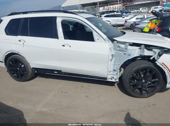 5UX23EM08T9092089 2026 BMW X7 Белый 