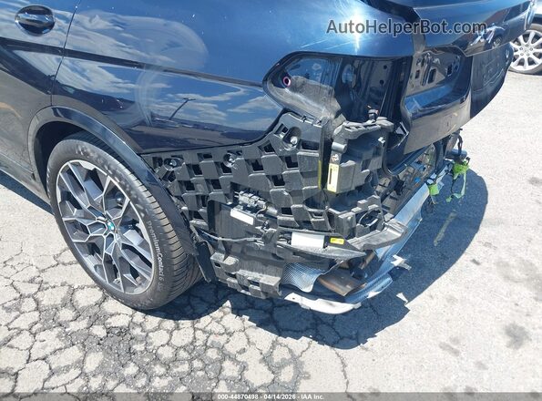 5UX23EM09R9V53762 2024 BMW X7 Black 