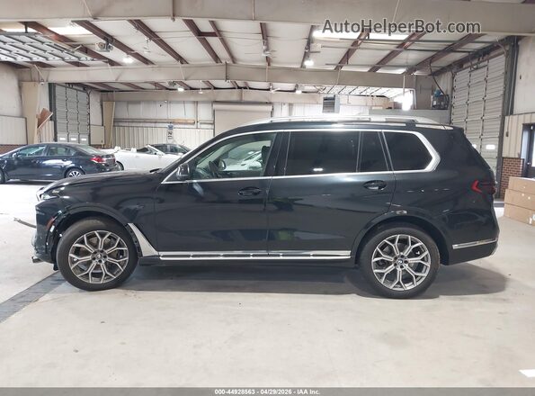 5UX23EM0XR9T70418 2024 BMW X7 Black Панорамний вид салону 360°