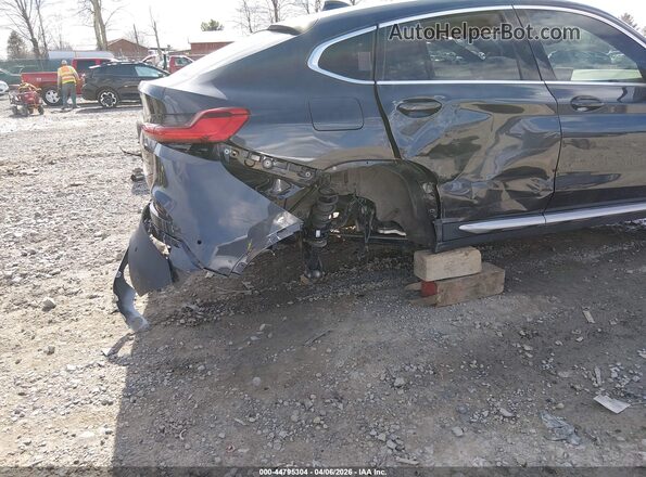 5UX2V1C01M9G65956 2021 BMW X4 Gray 